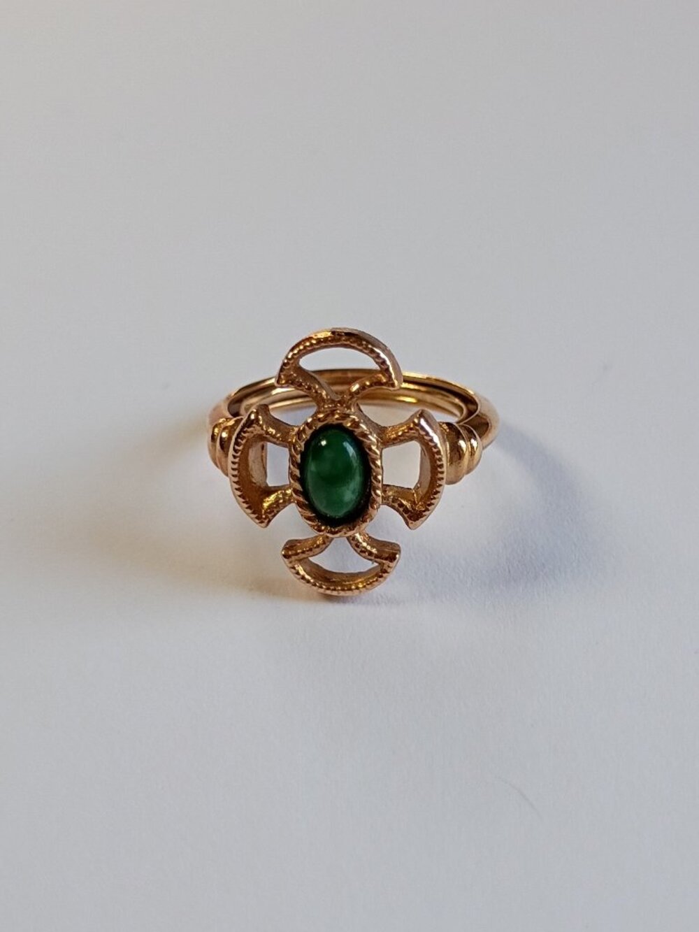 Vintage Avon Maltese Cross Faux Jade Cabochon Statement Ring Size 5